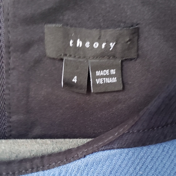 Theory Emanita C Sleeveless Shift Dress - Picture 3 of 6